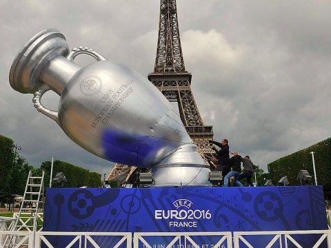 euro-2016-trophy